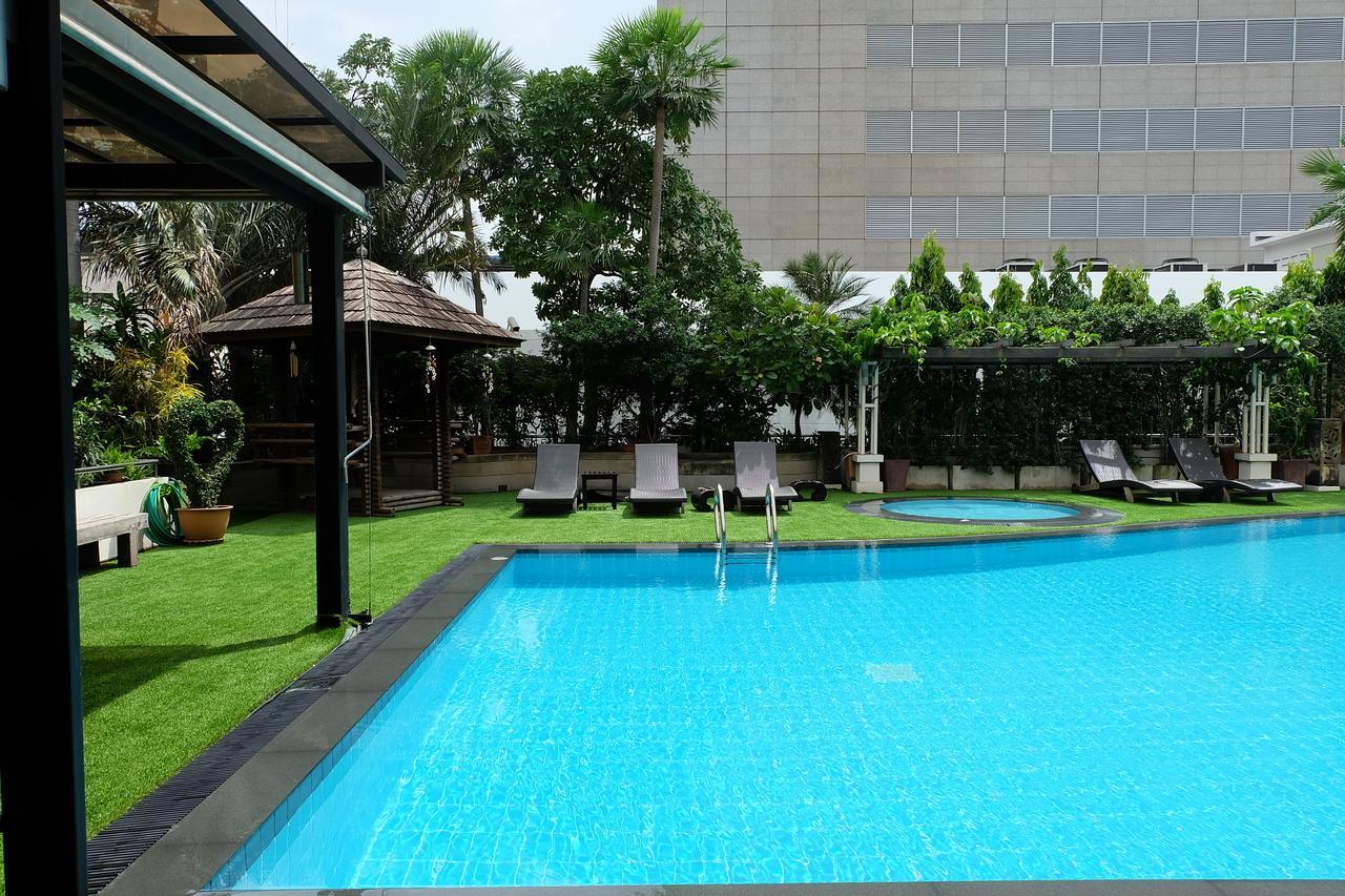 Abloom Exclusive Serviced Apartments Bangkok Exterior photo